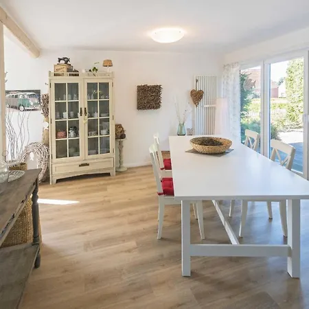 Komfort Ferienhaus Polly Casa de Férias *